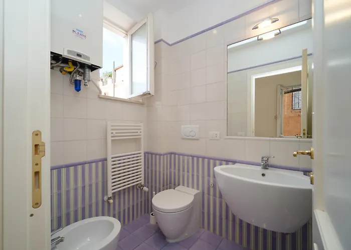 Elisa's Trevi Fountain Buddyrent Roma